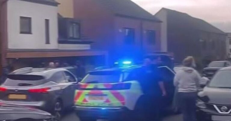 Arrests after knife fight erupts in Greater Manchester street