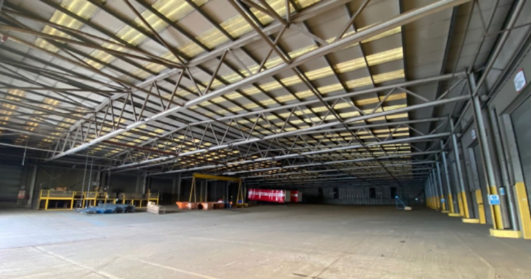 Evri and Royal Mail to recruit 1,000 winter workers in anticipation of record online sales – The Irish News