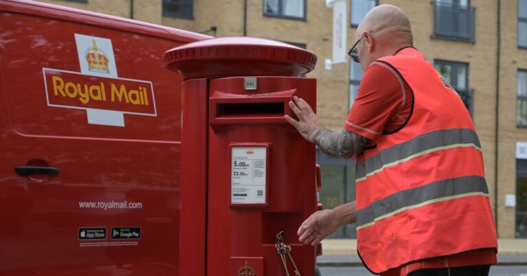 Hundreds of new Royal Mail jobs announced in Wales
