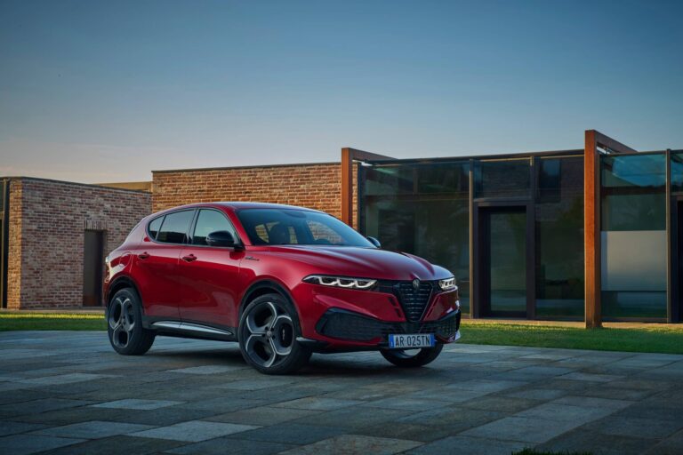 Reeves suggests higher taxes; Royal Mail fined £121m; Alfa updates Tonale SUV – Car Dealer Magazine