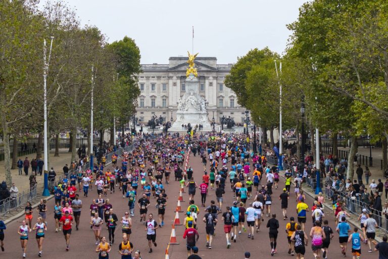Royal Parks Half Marathon Draws 16,000 Runners and £7.3m