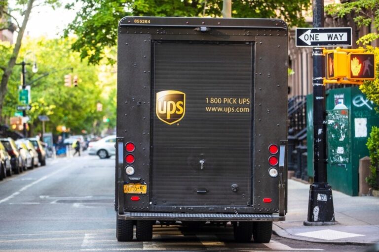 UPS Saw Its China Trade Plunge 20% — CEO Warns Tariff Fallout Isn’t Over Yet – United Parcel Service (NYSE:UPS)