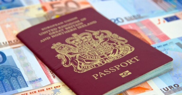 Warning for UK tourists who are making currency exchange mistake