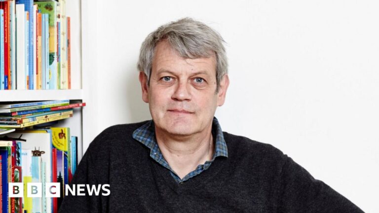 Gruffalo illustrator Axel Scheffler encourages postcard revival