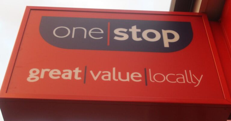 New Powys supermarket Onestop will have free cash machine