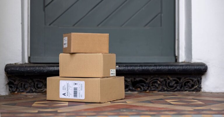 Parcel problems reach record as 15 million people are let down on the doorstep | UK | News