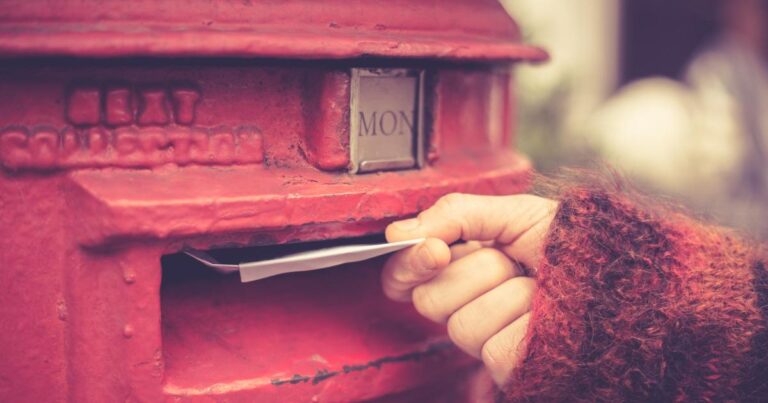 Pensioners and DWP benefit claimants could get cheaper stamps