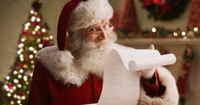 Psychotherapist’s seven word answer when child asks if Santa is real