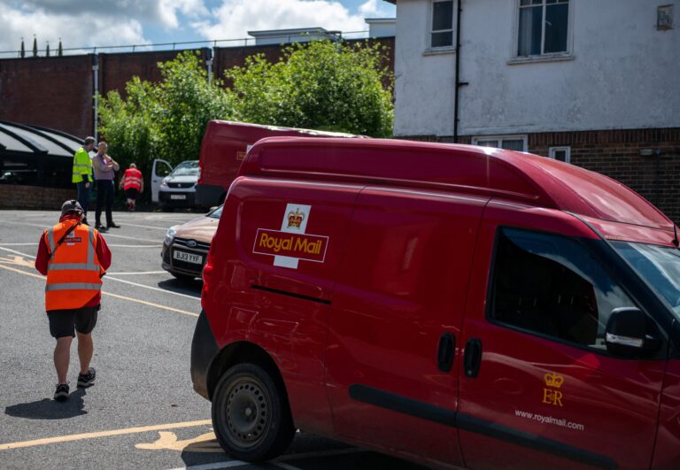 Royal Mail operator IDS warns of margin pressures persisting into 2026 as costs rise