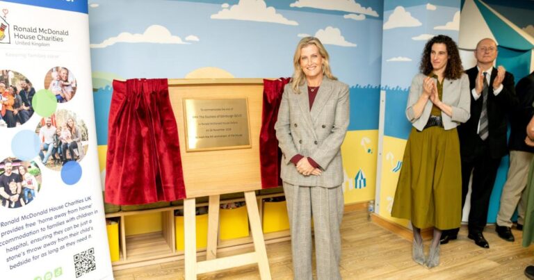 Royal visits Ronald McDonald House facility in Oxford