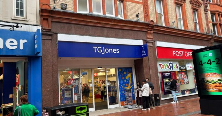 WHSmith in Reading has completed TGJones rebranding