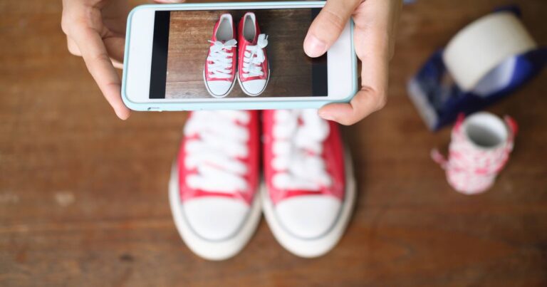 UK millennials making over £500 a month from online side hustles, study shows