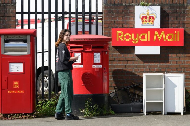 Christmas 2025: Full list of dates to order deliveries by Royal Mail, Evri and more