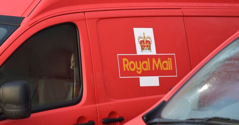 Former Welsh boxer loses leg after being hit by Royal Mail delivery driver