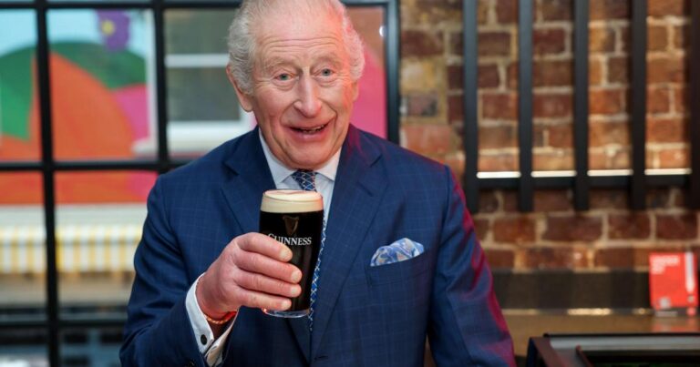 In Pictures: A year of royal resilience and resolution | Oxford Mail