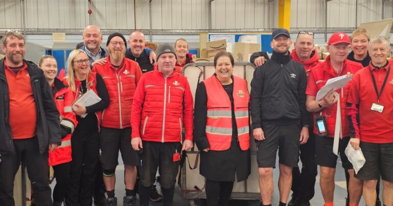 MSP Jackie Baillie praised Royal Mail staff in Alexandria