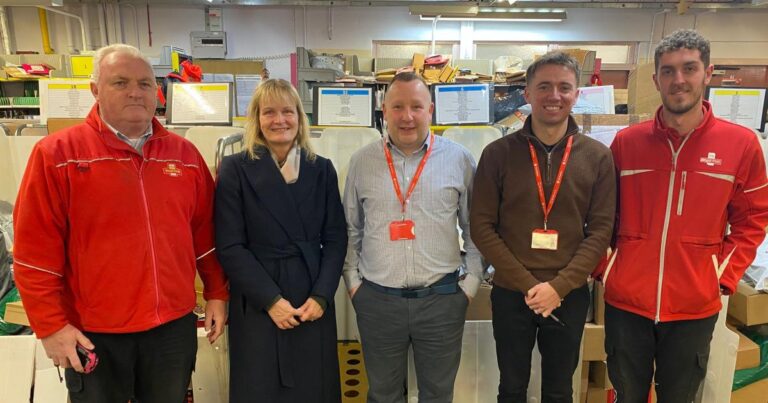 MSP Sharon Dowey visits Royal Mail delivery office in Ayr