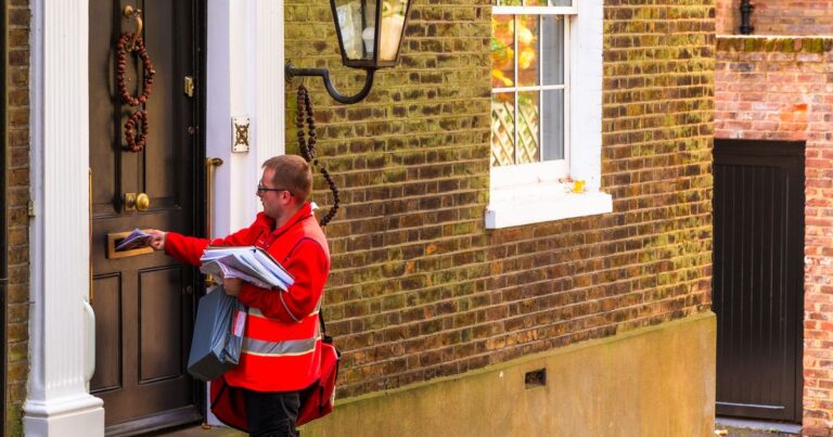 Royal Mail issues ‘ten-minute’ safety advice for homeowners ahead of busy festive period