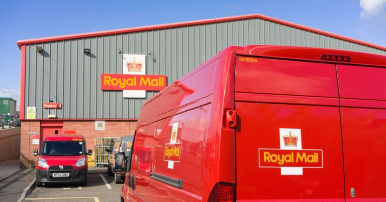 Royal Mail warning as your post could be ‘banned’ before Christmas