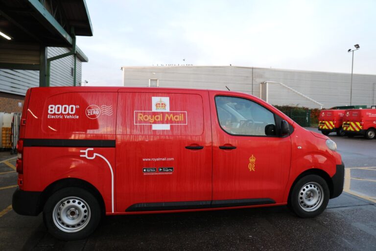 UK: Royal Mail puts 8,000th electric vehicle into service