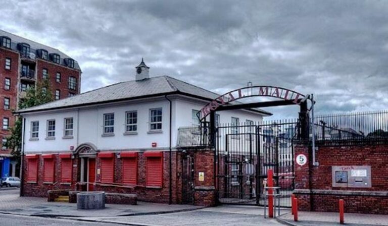 Council supports proposal to meet with Royal Mail management and Communication Workers Union