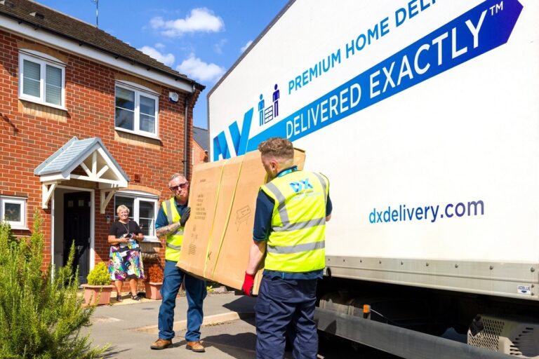 DX takes over Rhenus’ two-person home delivery in the UK and Ireland