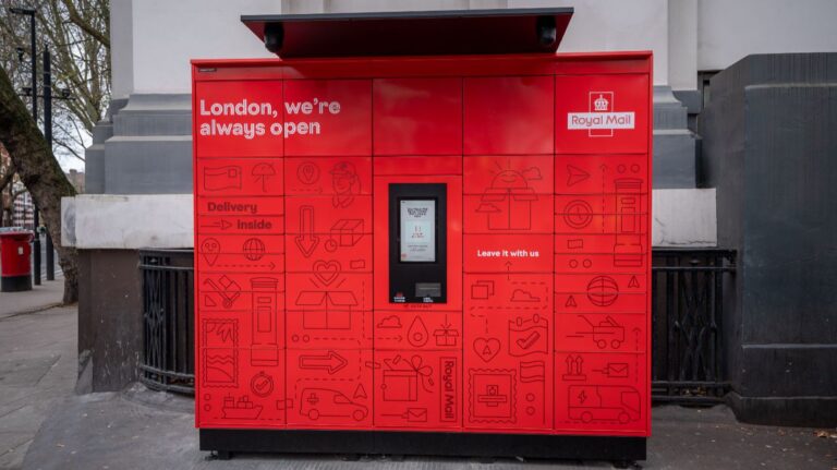 Royal Mail and Post Office partner on lockers trial