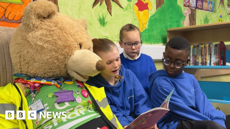 Giant bear helps children talk about mental health – BBC