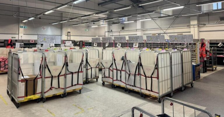 Royal Mail delivery office in Wiltshire is put up for sale