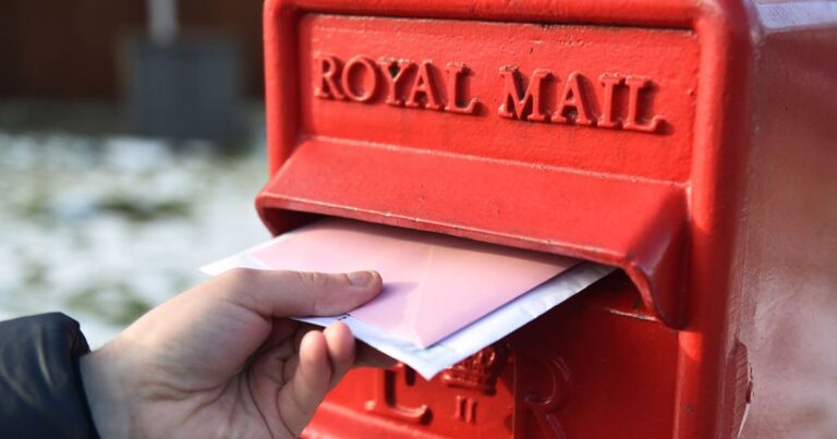 Royal Mail issues warning to 20 UK postcodes as they face delays this weekend – full list