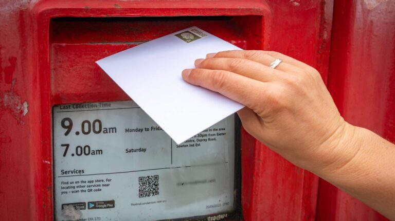 Royal Mail ‘swap’ reminder issued to avoid paying £2.50 fee from April