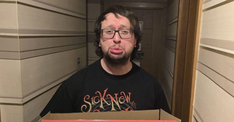 ‘Royal Mail was meant to collect our guitar – instead they stole all our food’ | UK | News